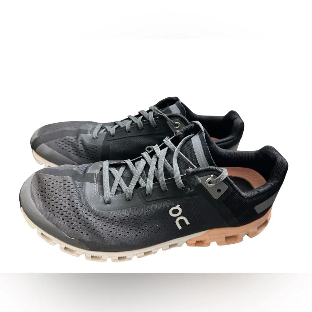 On Running sleek stylish